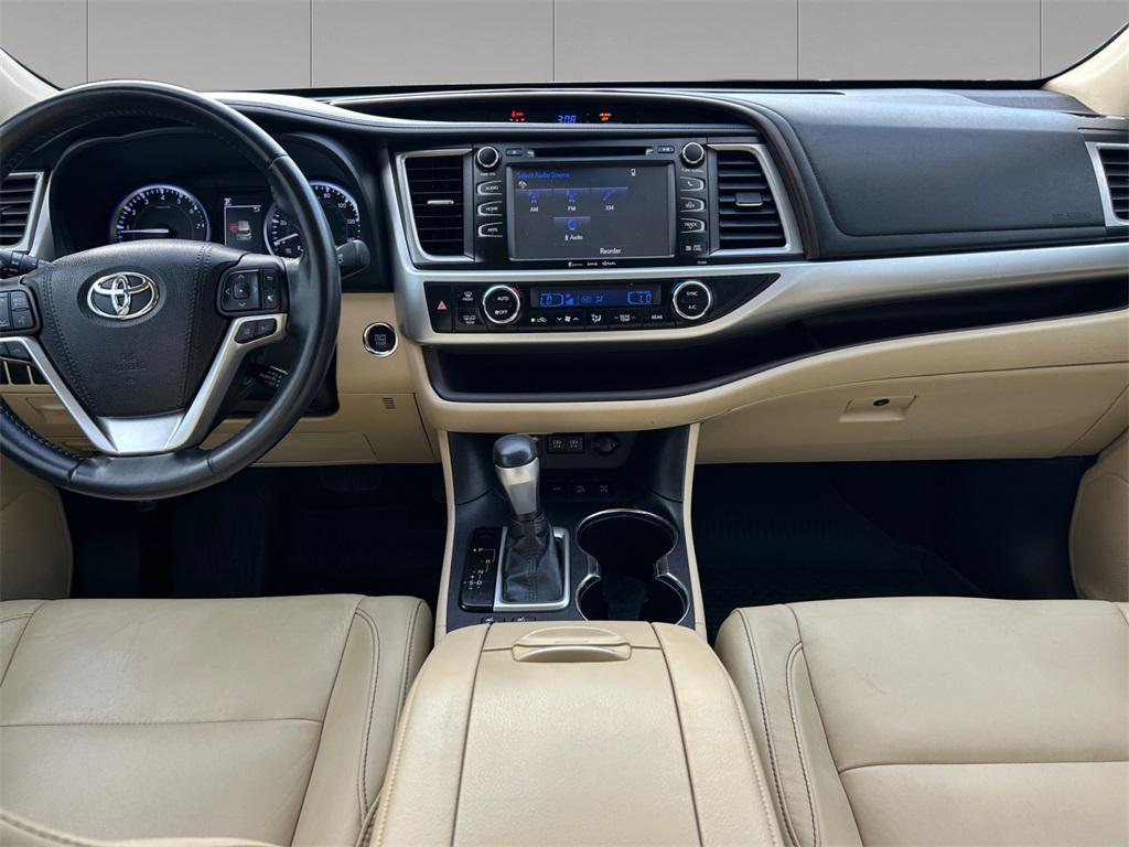used 2018 Toyota Highlander car, priced at $23,994