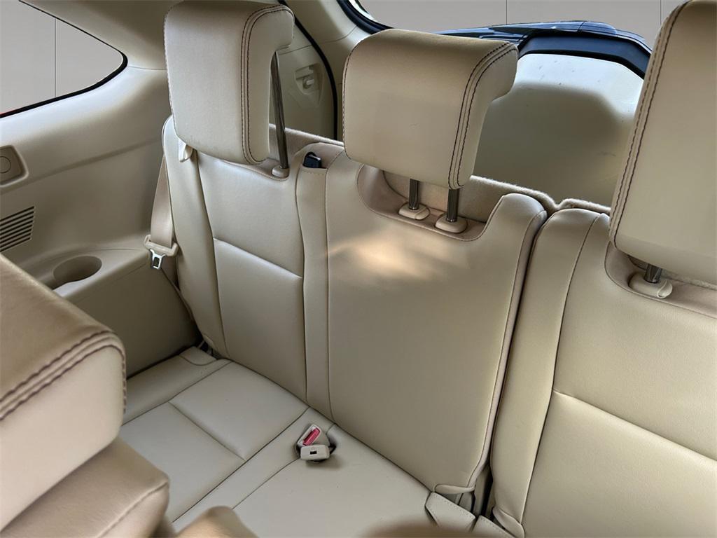 used 2018 Toyota Highlander car, priced at $23,994