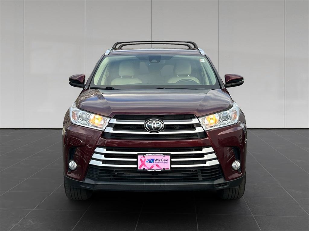used 2018 Toyota Highlander car, priced at $23,994