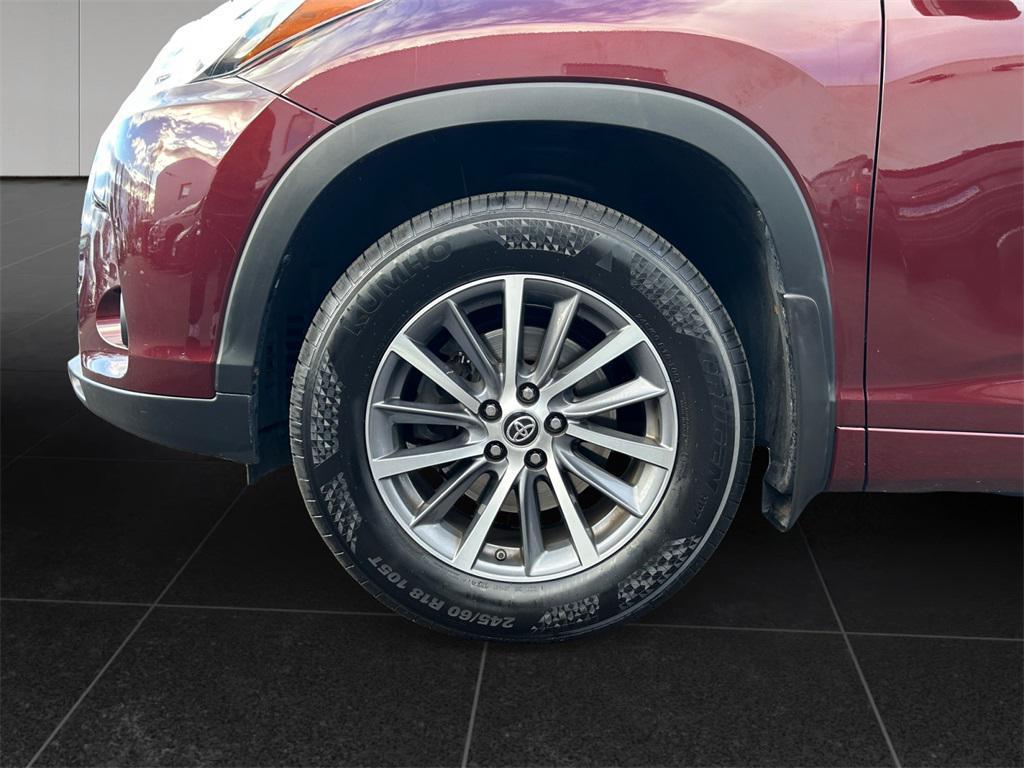 used 2018 Toyota Highlander car, priced at $23,994