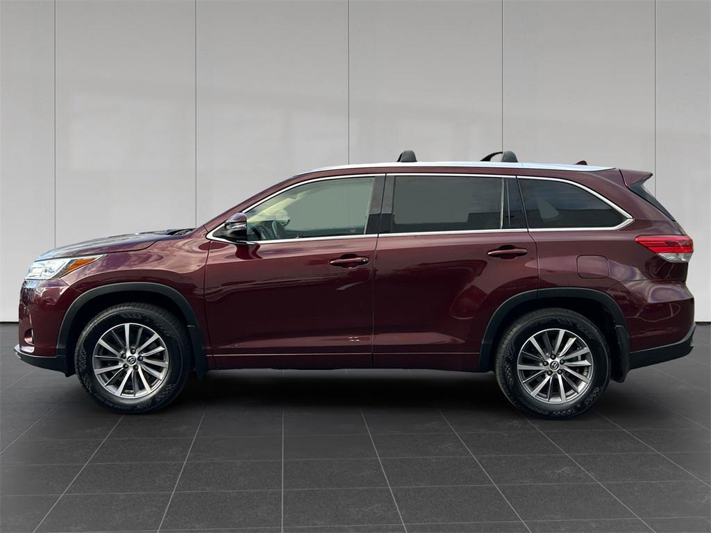 used 2018 Toyota Highlander car, priced at $23,994