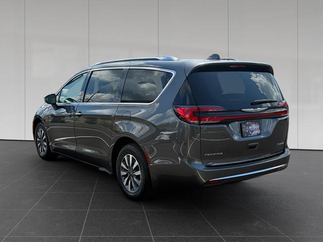 used 2021 Chrysler Pacifica Hybrid car, priced at $23,999