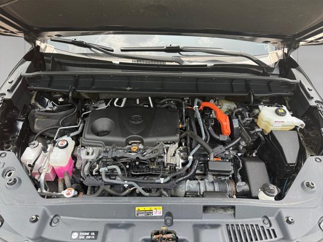 used 2020 Toyota Highlander Hybrid car, priced at $35,995