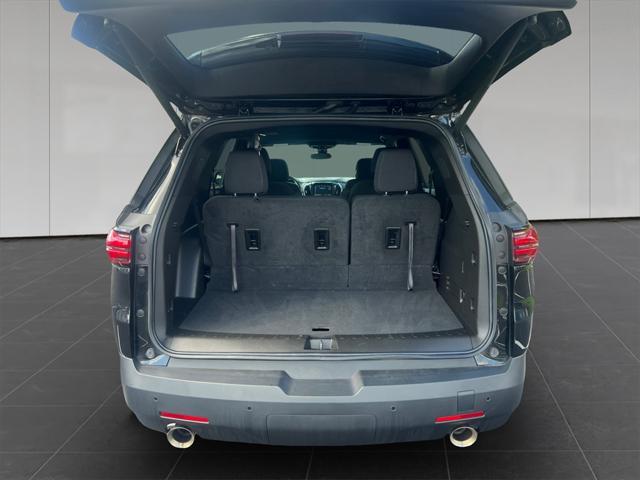 used 2022 Chevrolet Traverse car, priced at $29,398