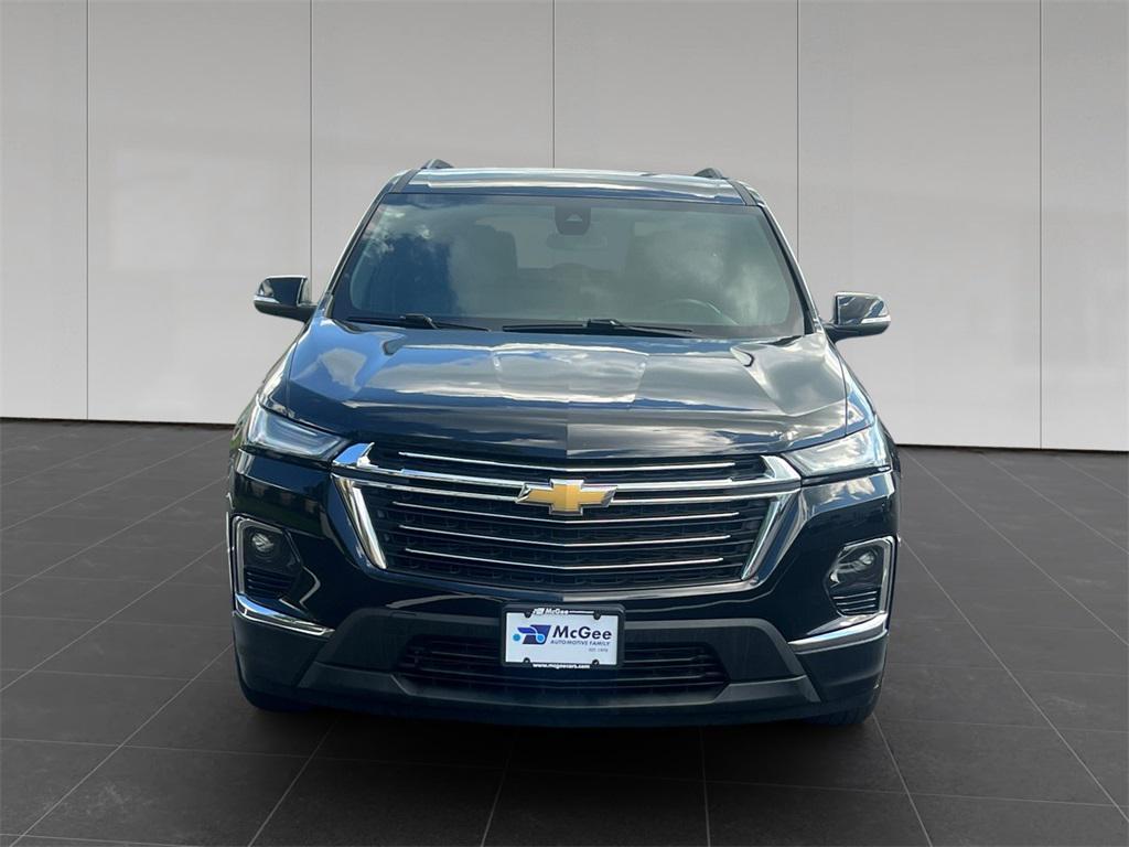 used 2022 Chevrolet Traverse car, priced at $27,598
