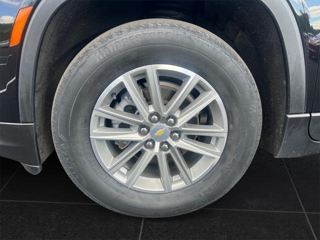 used 2022 Chevrolet Traverse car, priced at $29,398