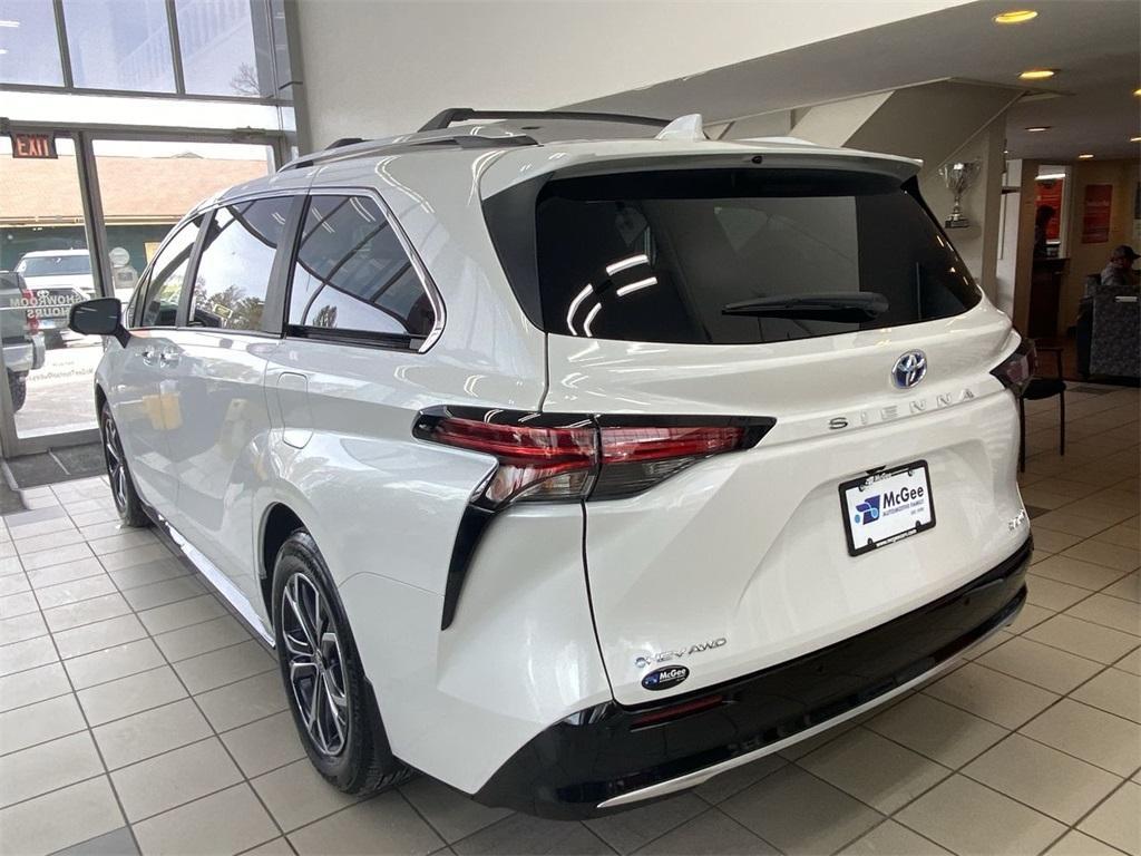 new 2025 Toyota Sienna car, priced at $60,580