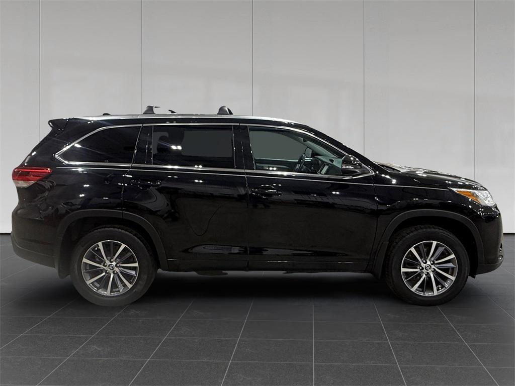 used 2018 Toyota Highlander car, priced at $22,998