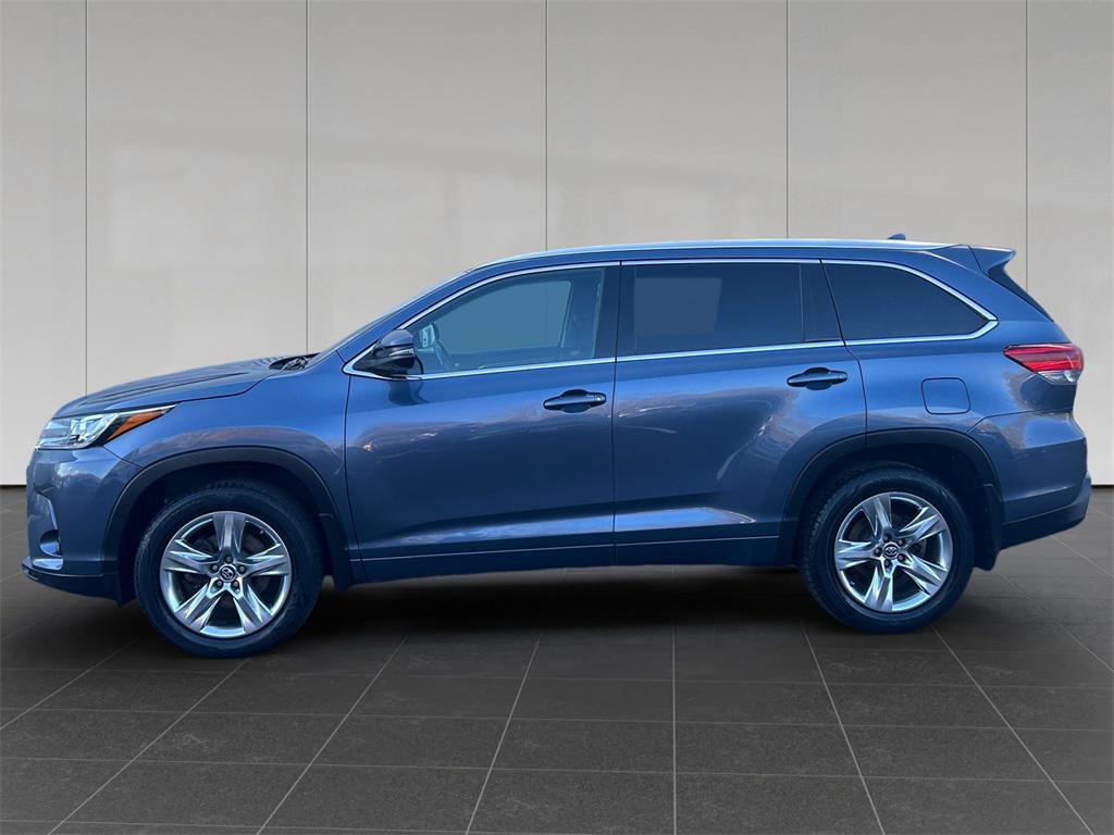 used 2018 Toyota Highlander car, priced at $23,998