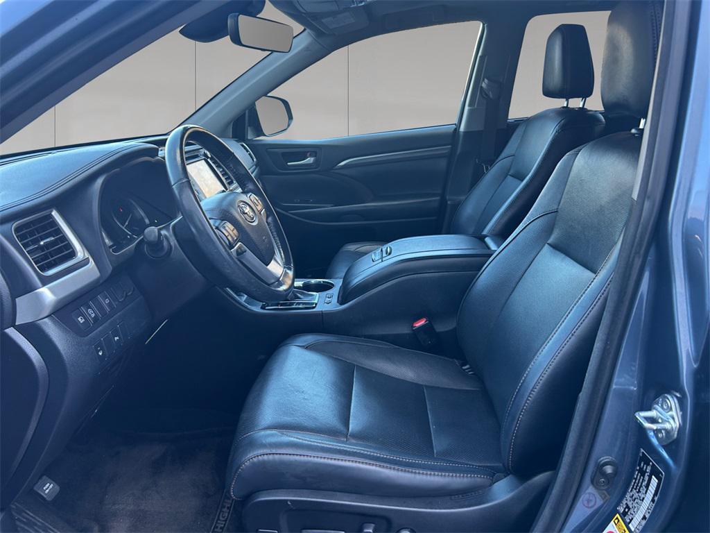 used 2018 Toyota Highlander car, priced at $23,998