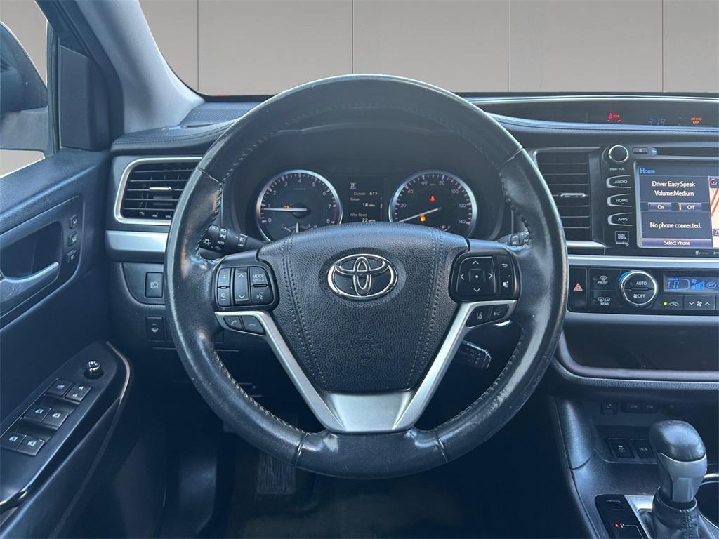 used 2018 Toyota Highlander car, priced at $23,998