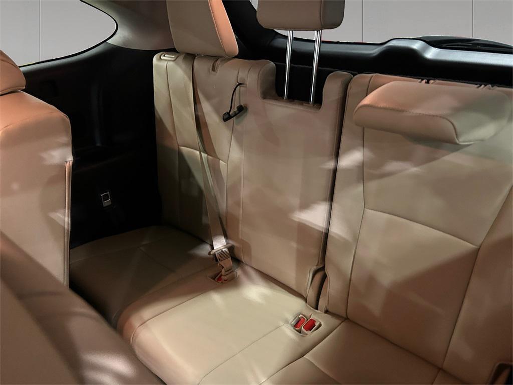 used 2025 Toyota Highlander car, priced at $43,989