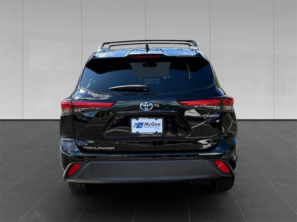 used 2023 Toyota Highlander Hybrid car, priced at $39,424