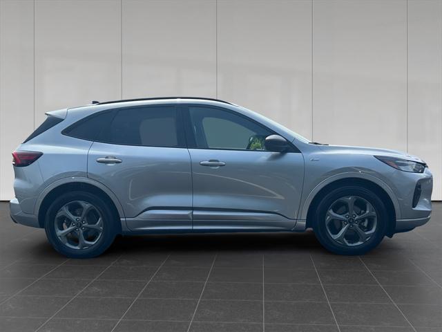 used 2023 Ford Escape car, priced at $20,998