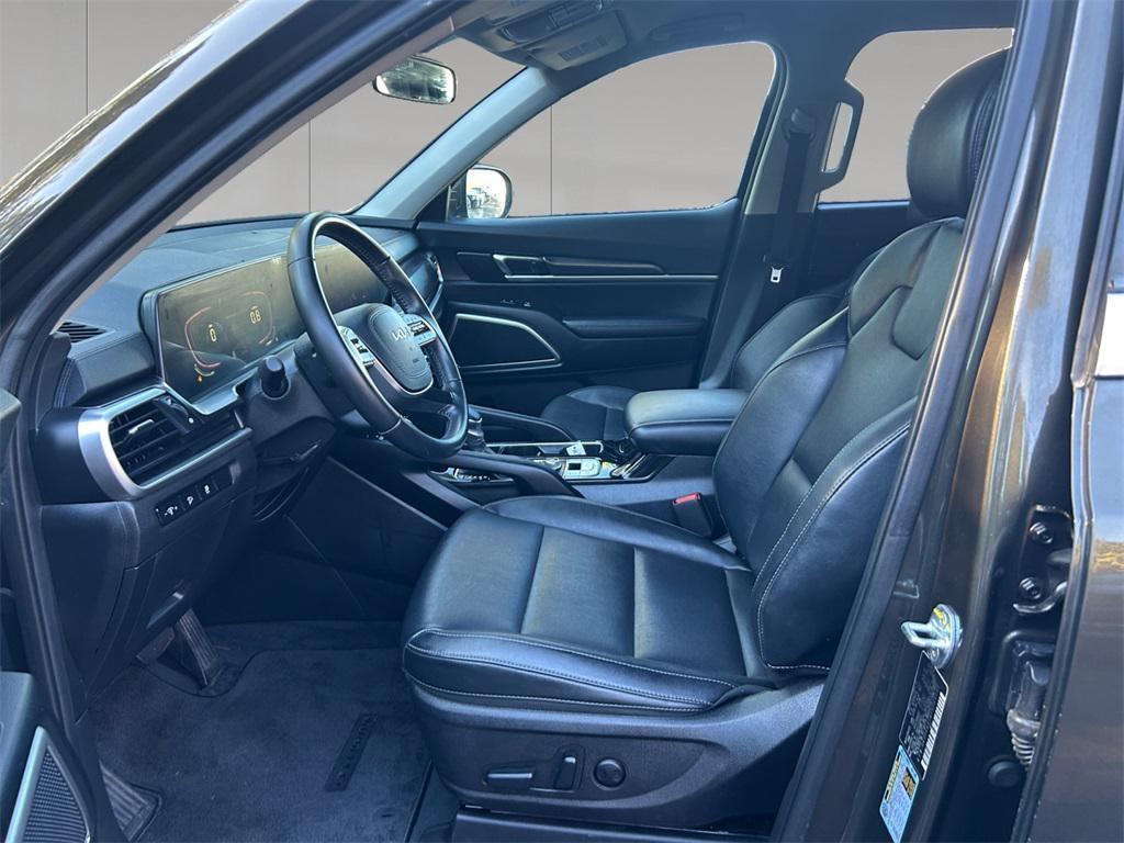 used 2023 Kia Telluride car, priced at $32,291