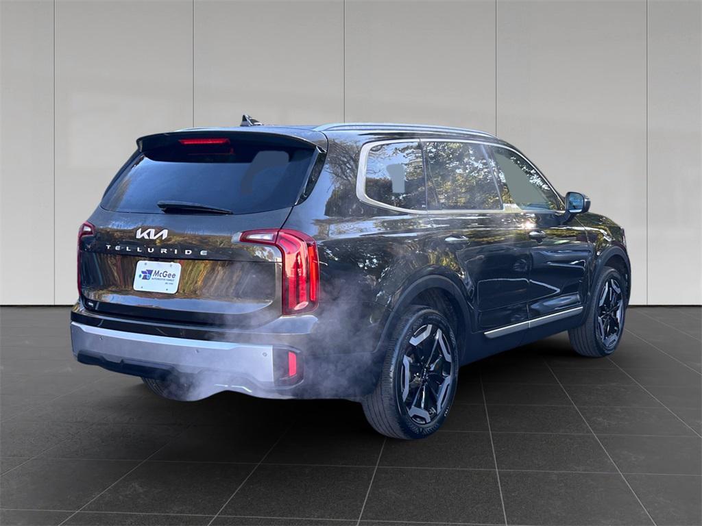 used 2023 Kia Telluride car, priced at $32,291