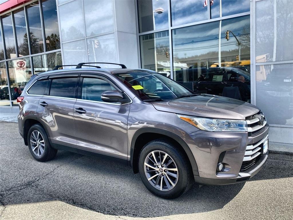 used 2019 Toyota Highlander car, priced at $24,997