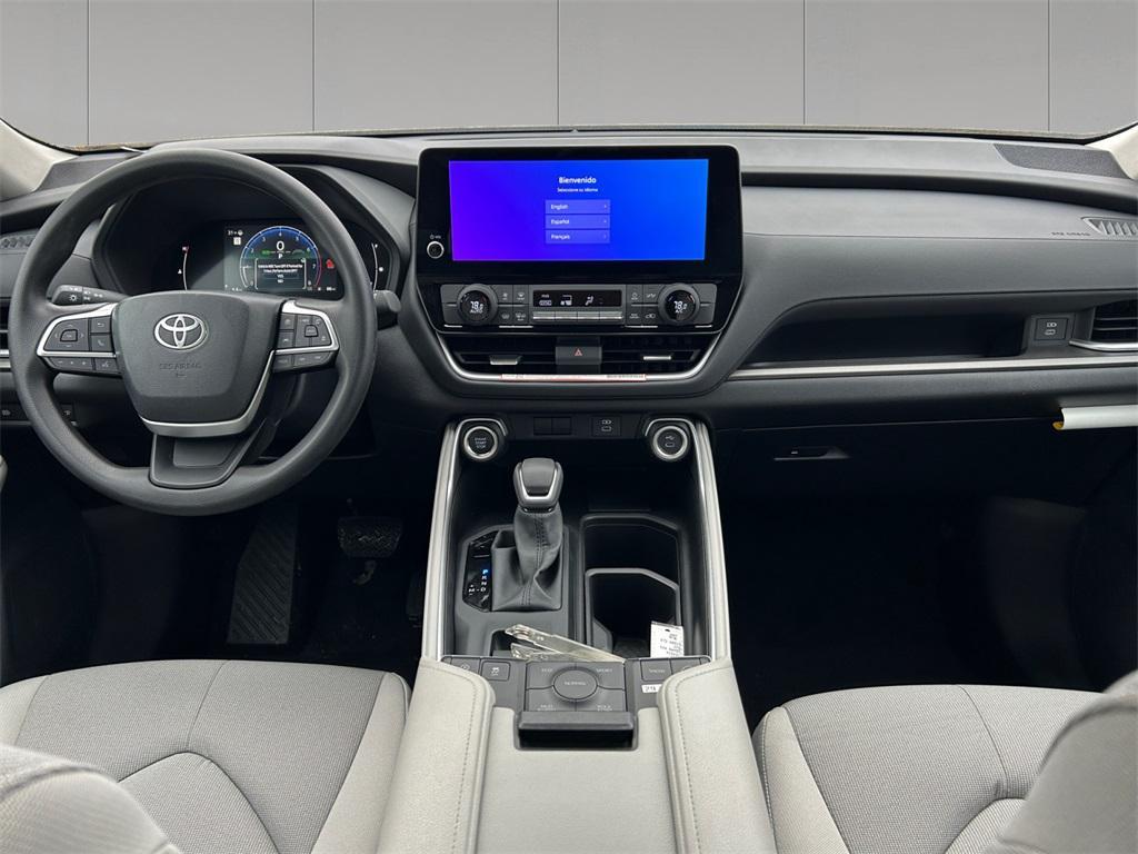 new 2026 Toyota Highlander car, priced at $45,518