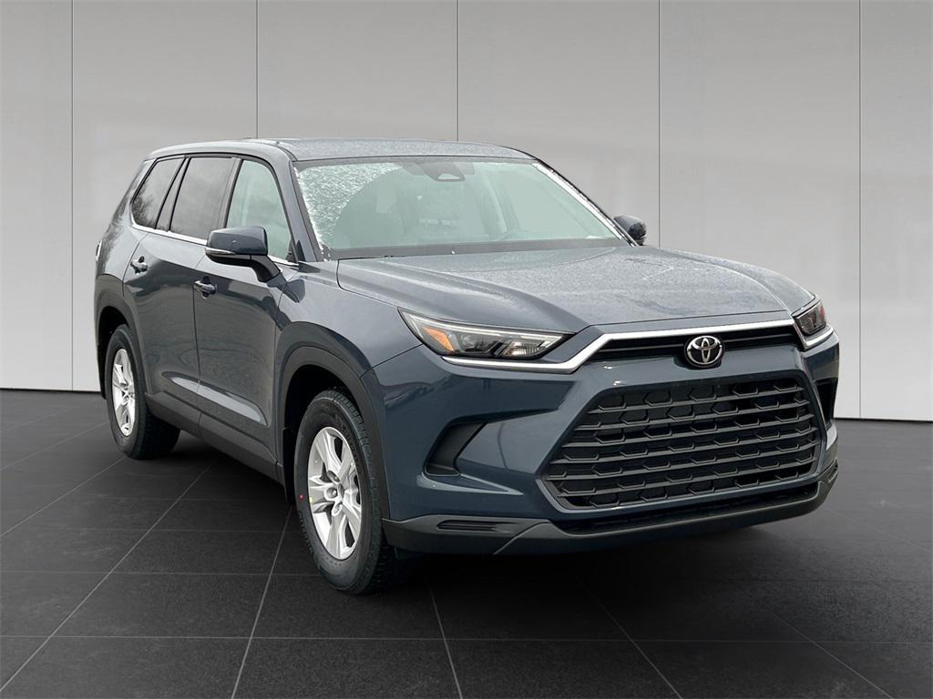 new 2026 Toyota Highlander car, priced at $45,518