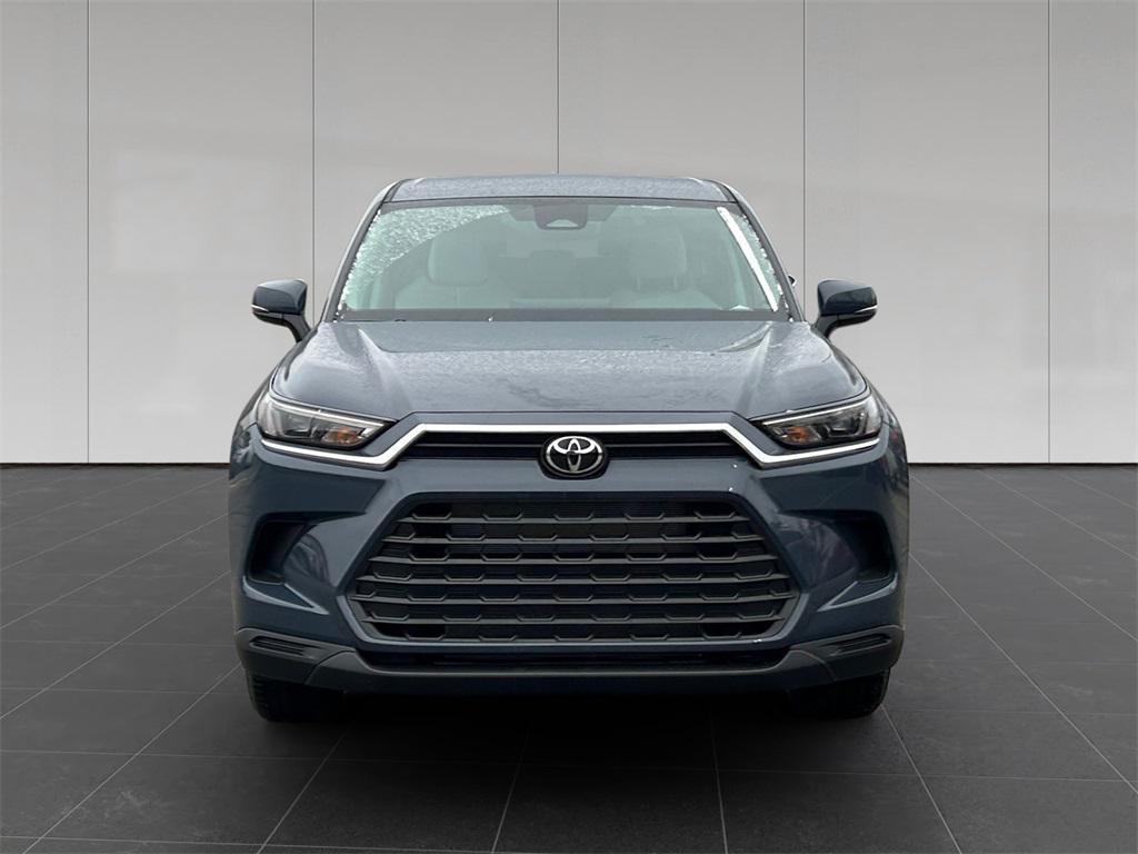 new 2026 Toyota Highlander car, priced at $45,518