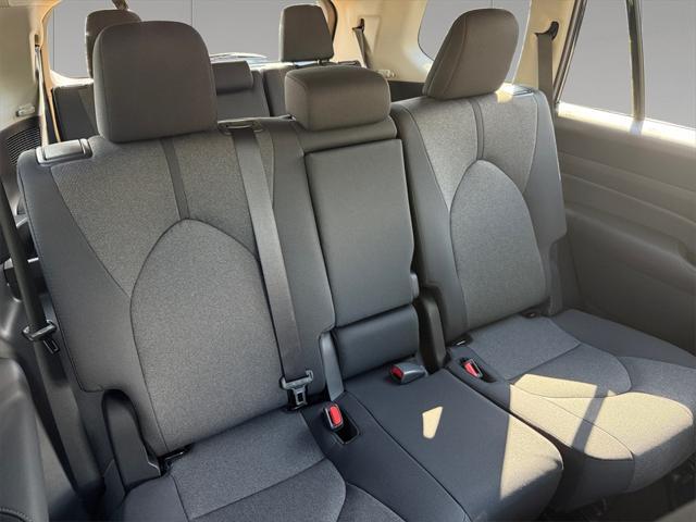 new 2025 Toyota Highlander car, priced at $43,003