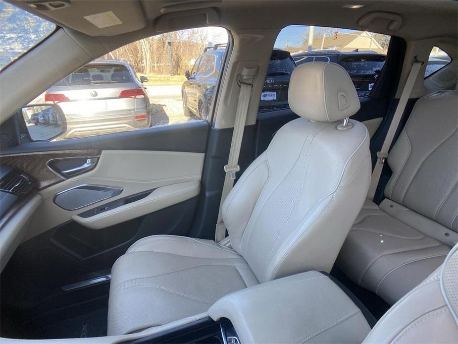 used 2019 Acura RDX car, priced at $27,801