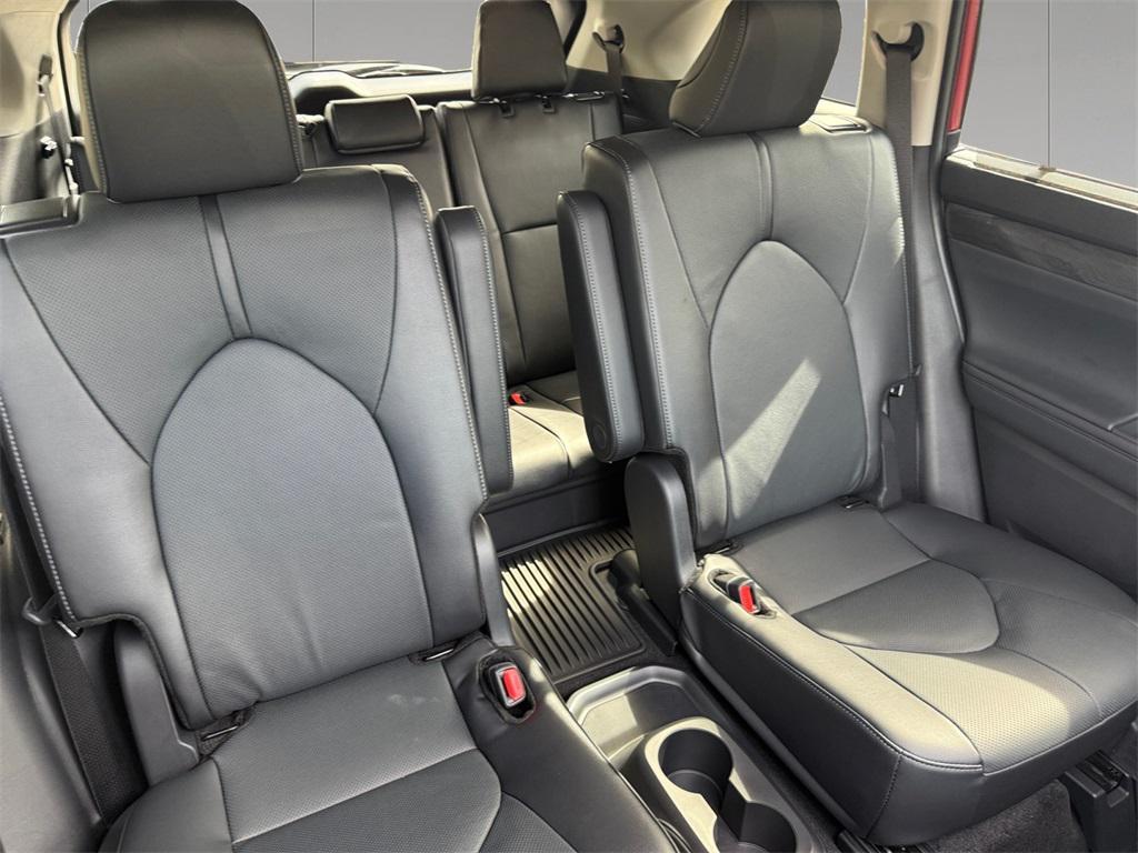 new 2025 Toyota Highlander car, priced at $54,242