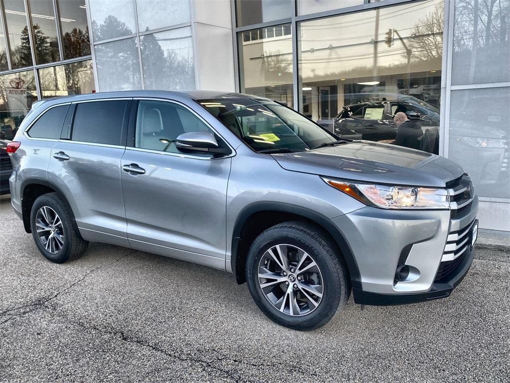 used 2018 Toyota Highlander car, priced at $23,997