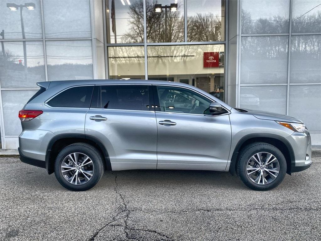 used 2018 Toyota Highlander car, priced at $23,997