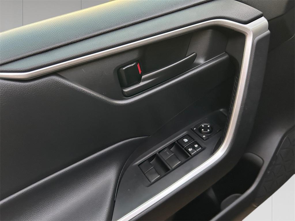 used 2021 Toyota RAV4 Hybrid car, priced at $26,994