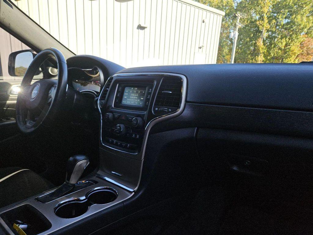 used 2017 Jeep Grand Cherokee car, priced at $16,679