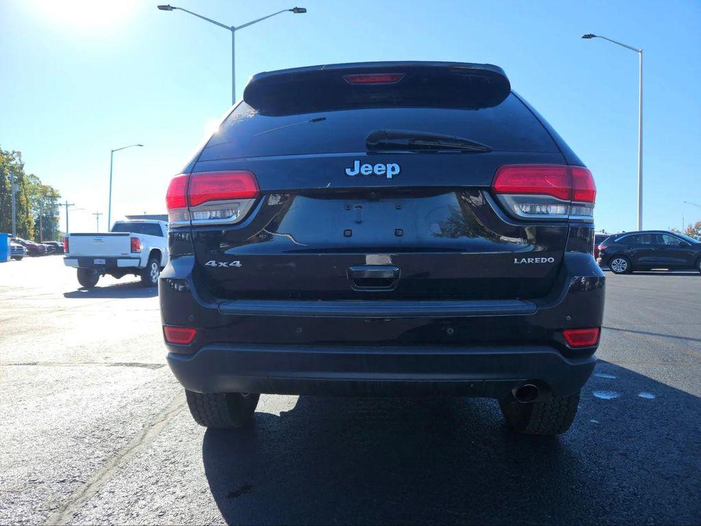 used 2017 Jeep Grand Cherokee car, priced at $16,679