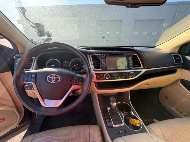 used 2016 Toyota Highlander car, priced at $25,748