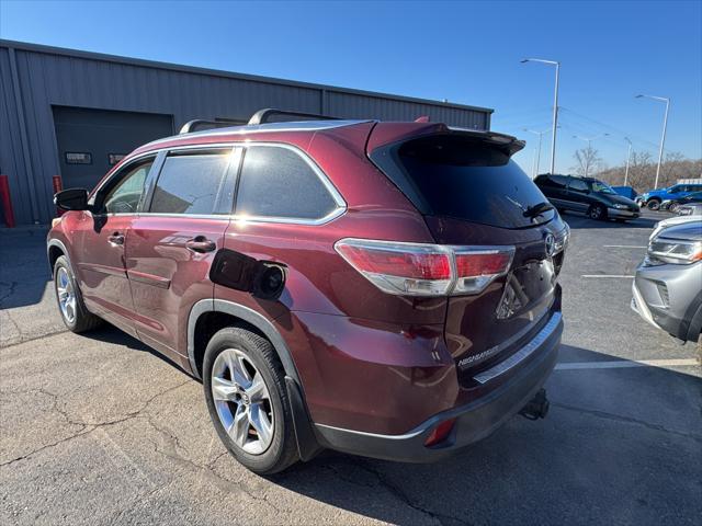 used 2016 Toyota Highlander car, priced at $25,748