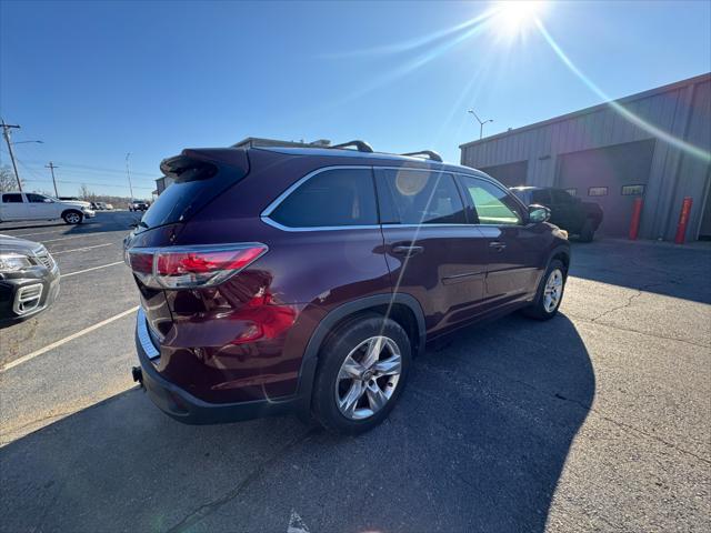 used 2016 Toyota Highlander car, priced at $25,748