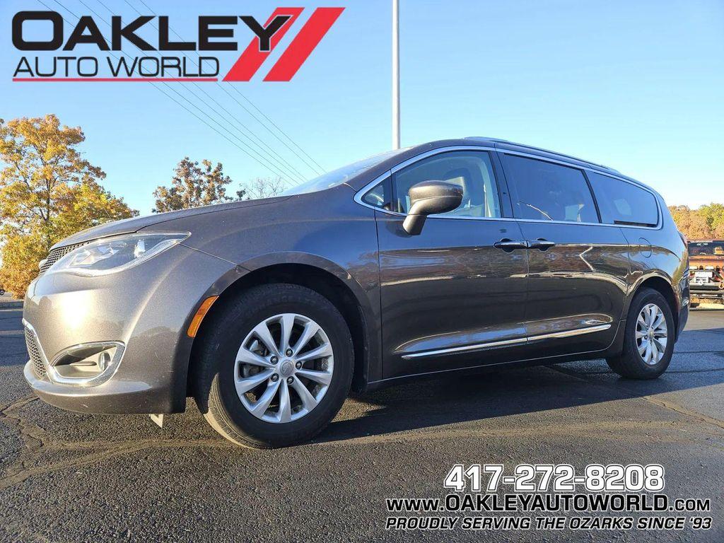 used 2018 Chrysler Pacifica car, priced at $18,428
