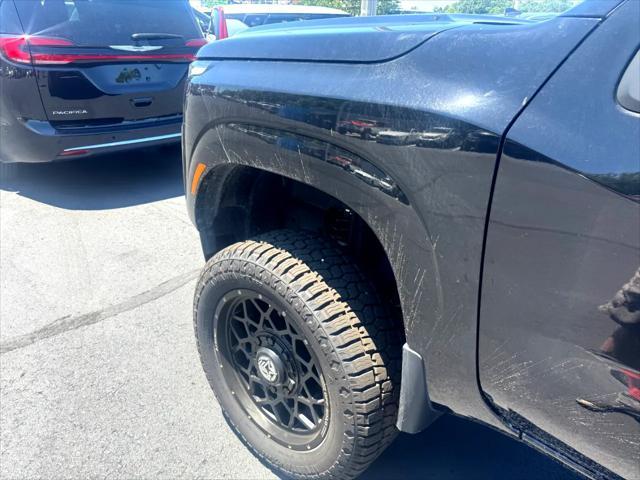 used 2022 Nissan Frontier car, priced at $27,532