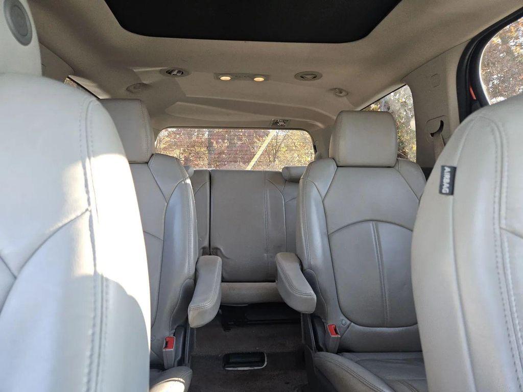 used 2013 GMC Acadia car, priced at $6,000