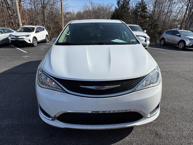 used 2018 Chrysler Pacifica car, priced at $15,986