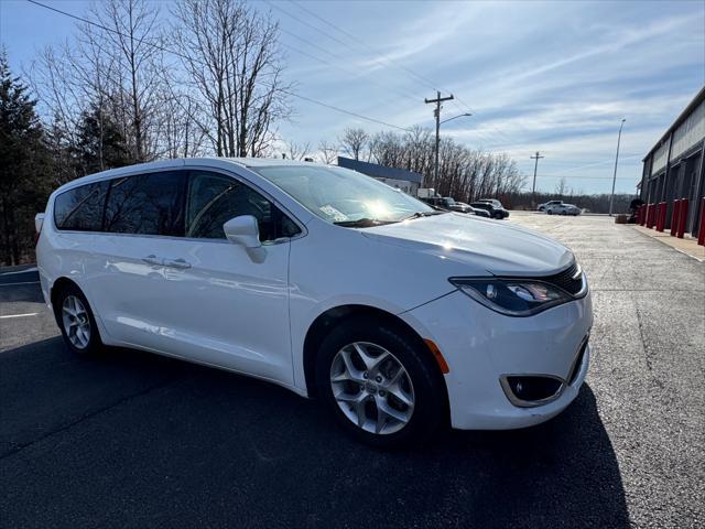 used 2018 Chrysler Pacifica car, priced at $15,986