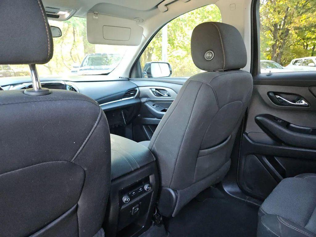 used 2019 Chevrolet Traverse car, priced at $17,362