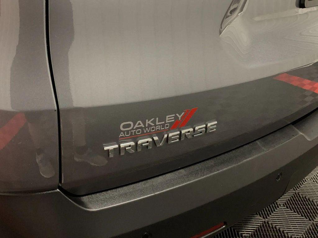 used 2020 Chevrolet Traverse car, priced at $27,310