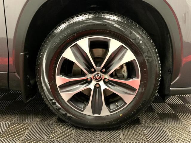 used 2021 Toyota Highlander car, priced at $31,497