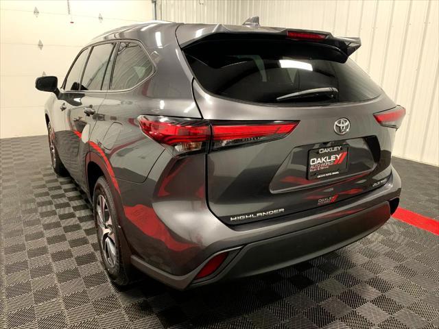 used 2021 Toyota Highlander car, priced at $31,886