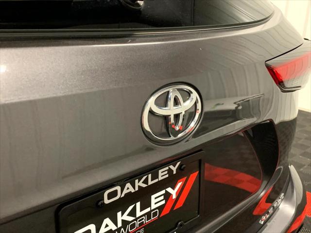 used 2021 Toyota Highlander car, priced at $31,886
