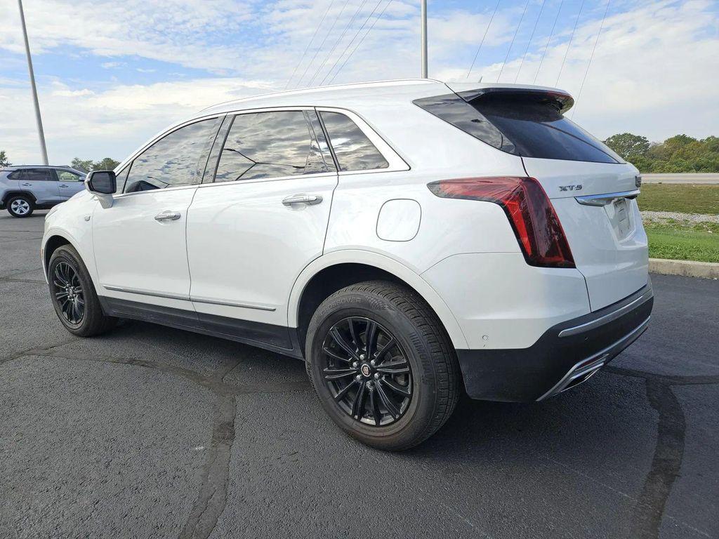 used 2021 Cadillac XT5 car, priced at $22,973