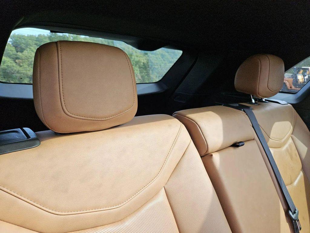 used 2021 Cadillac XT5 car, priced at $22,973