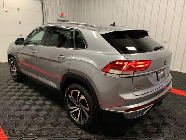 used 2020 Volkswagen Atlas Cross Sport car, priced at $24,368