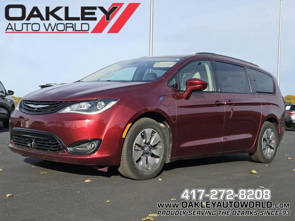 used 2018 Chrysler Pacifica Hybrid car, priced at $16,685