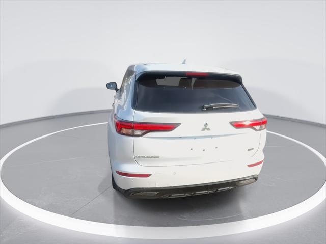 new 2024 Mitsubishi Outlander car, priced at $32,267